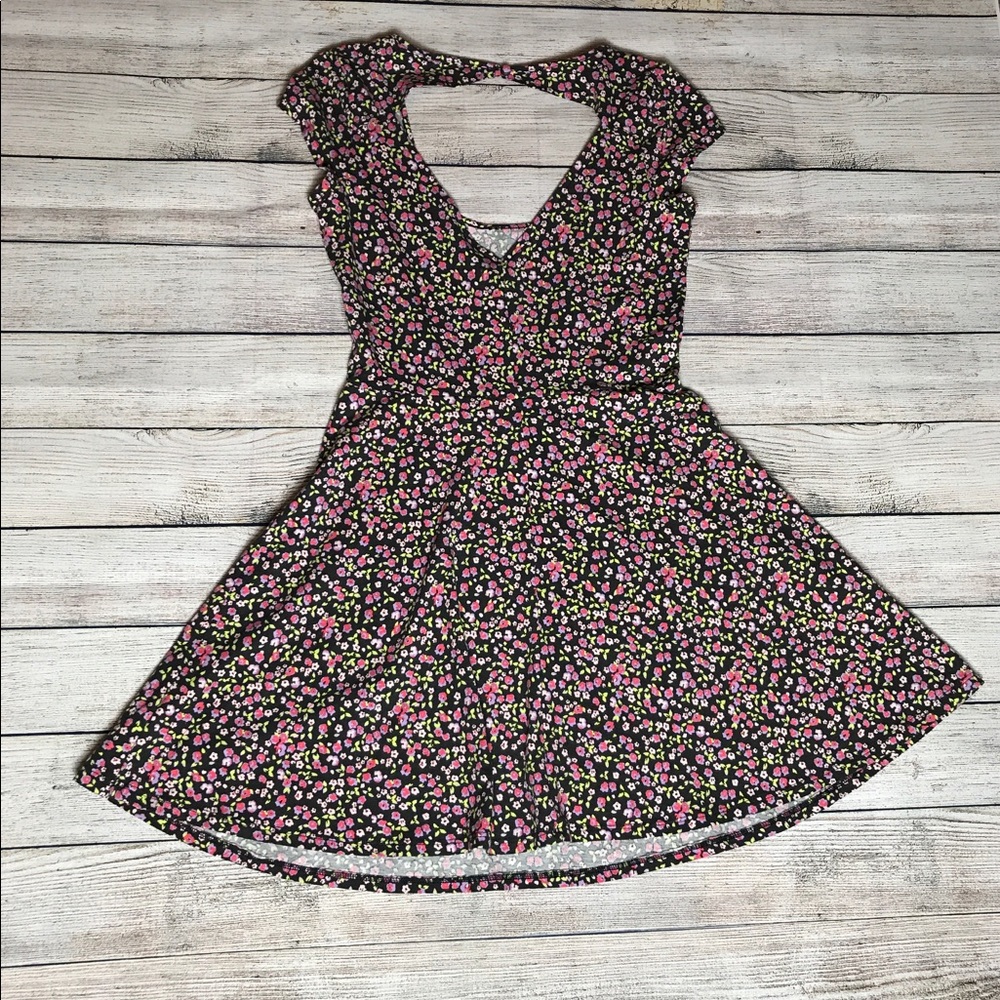 American Eagle Scoop Neck Dress - Picture 3 of 6